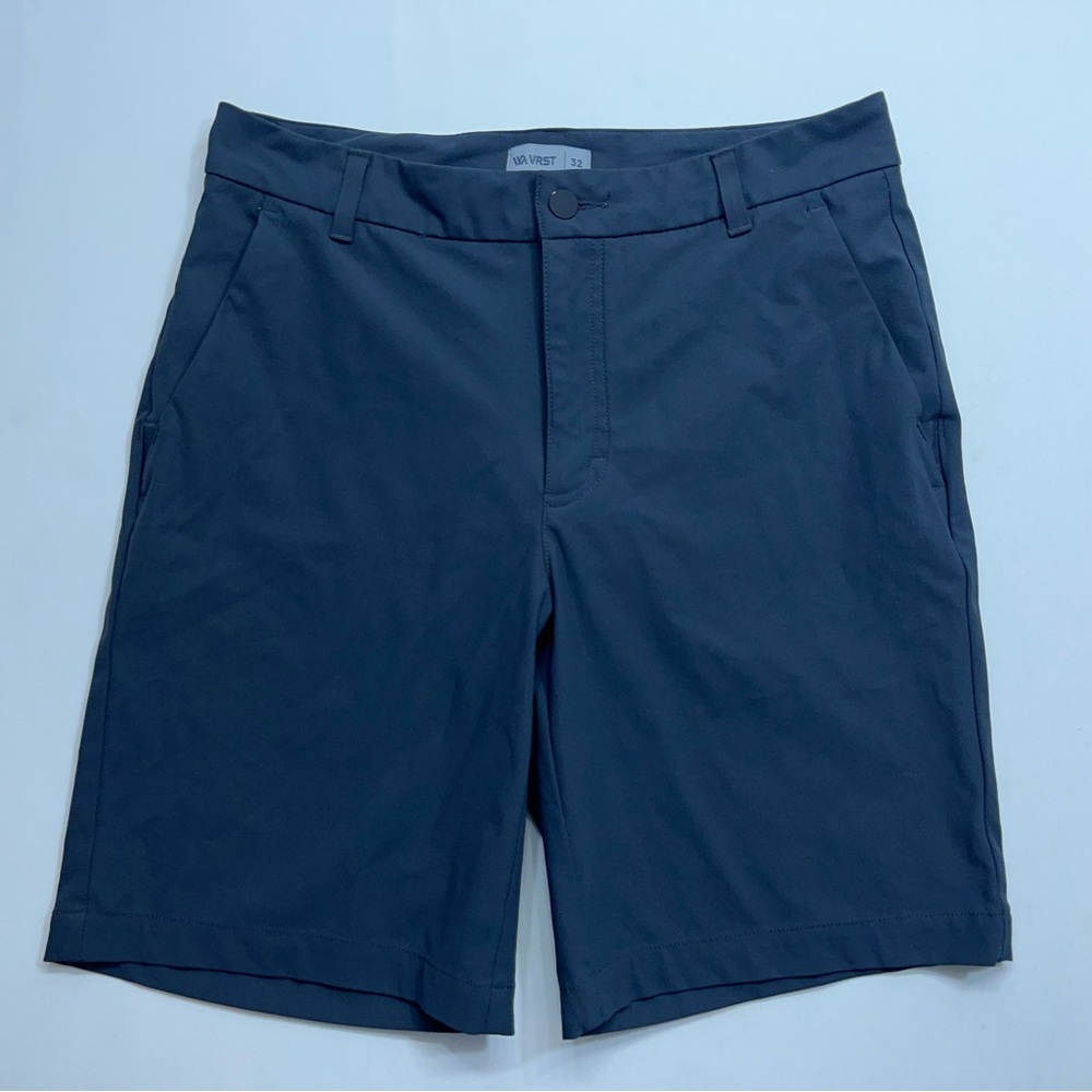 VRST Performance Shorts Mens Size 32 Waist Charcoal Gray Zip Pockets 8.5” Inseam